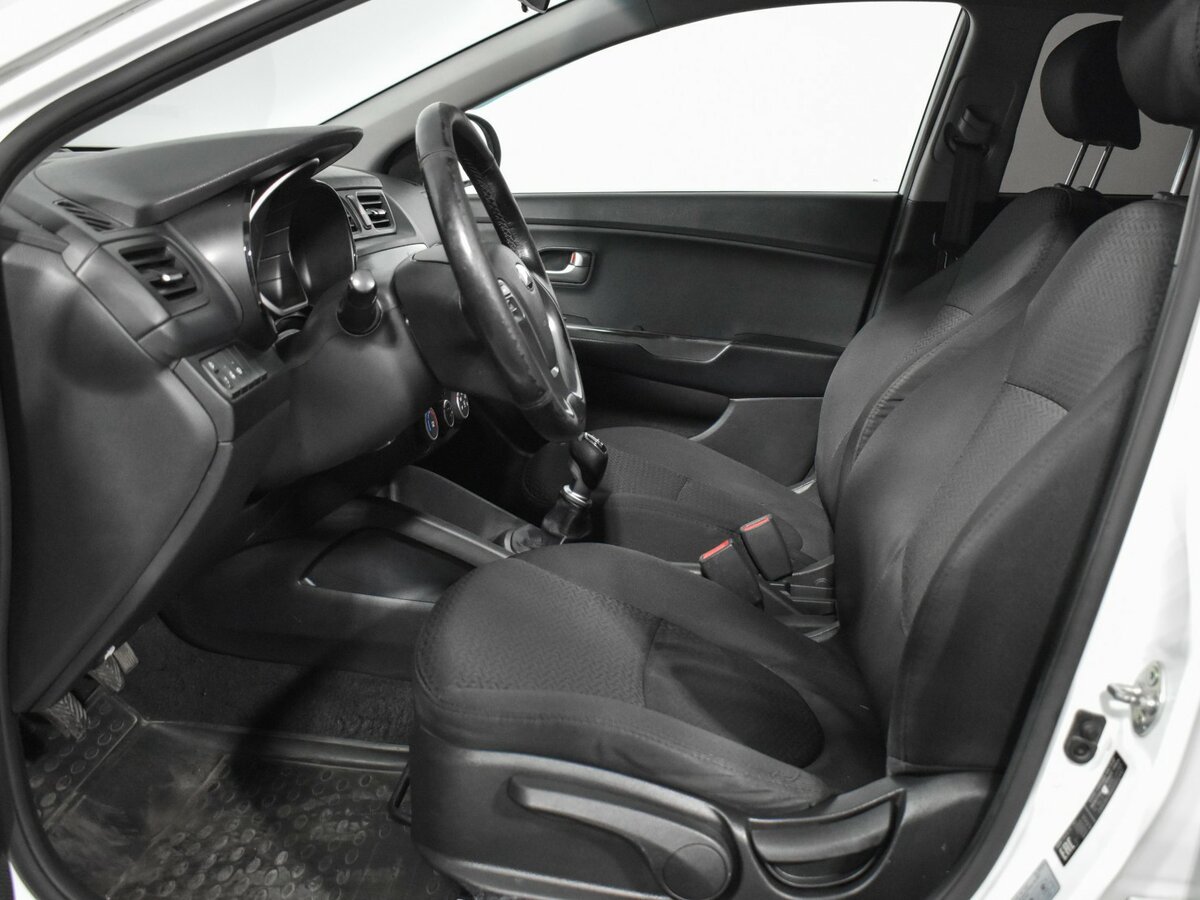 Kia Rio III Рестайлинг, 2016 - Фото №9