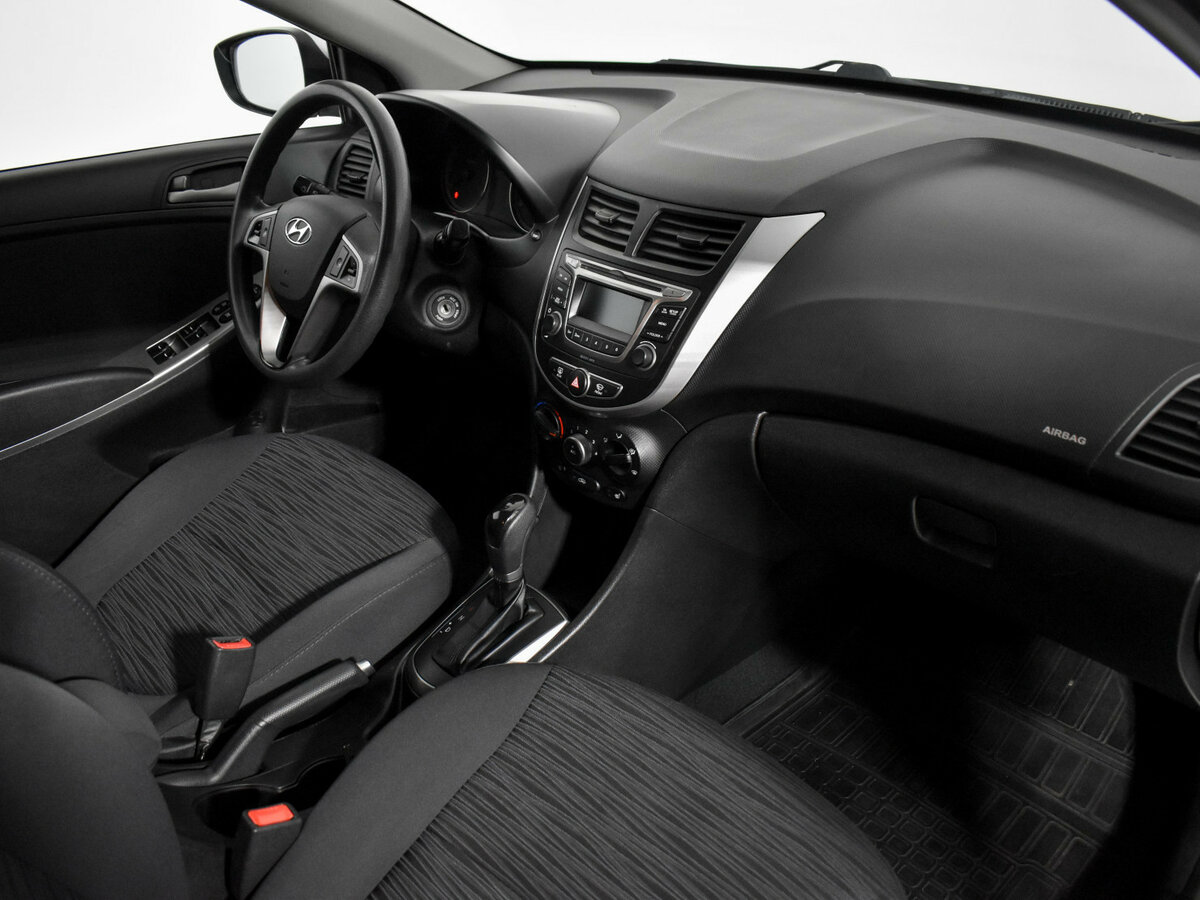 Hyundai Solaris I Рестайлинг, 2015 - Фото №10