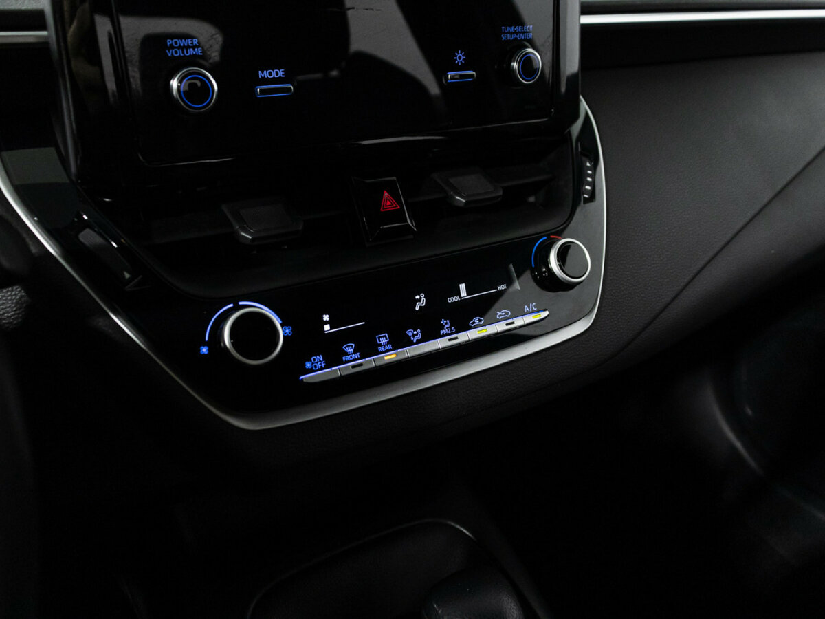 Toyota Corolla XII (E210), 2020 - Фото №14