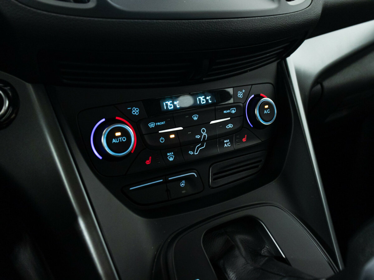 Ford Kuga II Рестайлинг, 2017 - Фото №15