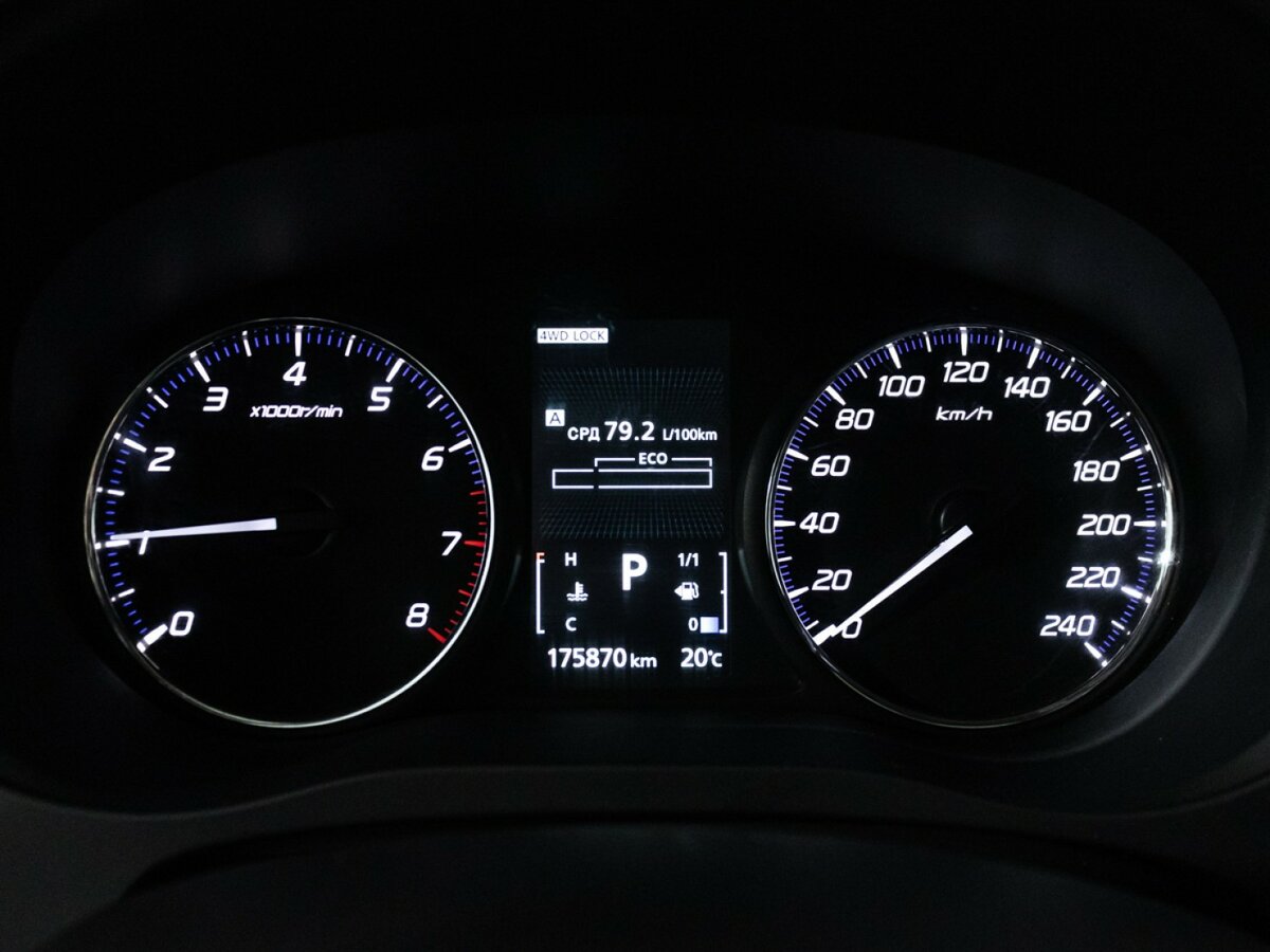 Mitsubishi Outlander III Рестайлинг, 2014 - Фото №10