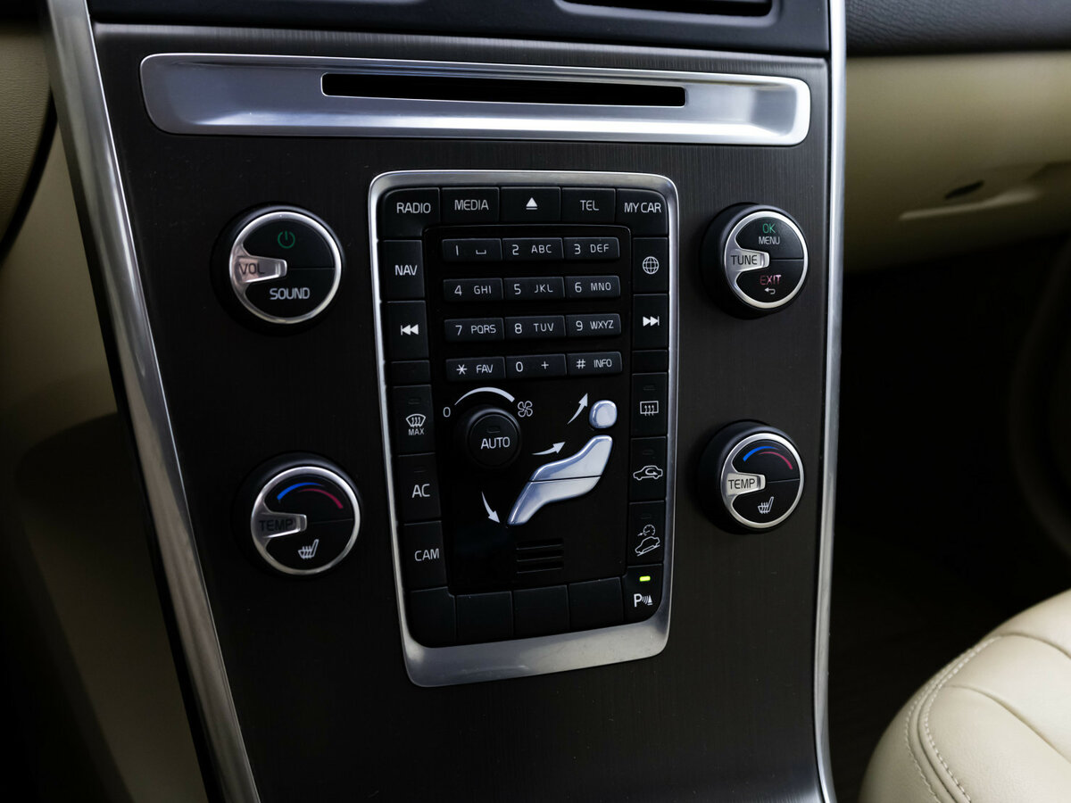 Volvo XC60 I Рестайлинг, 2014 - Фото №11