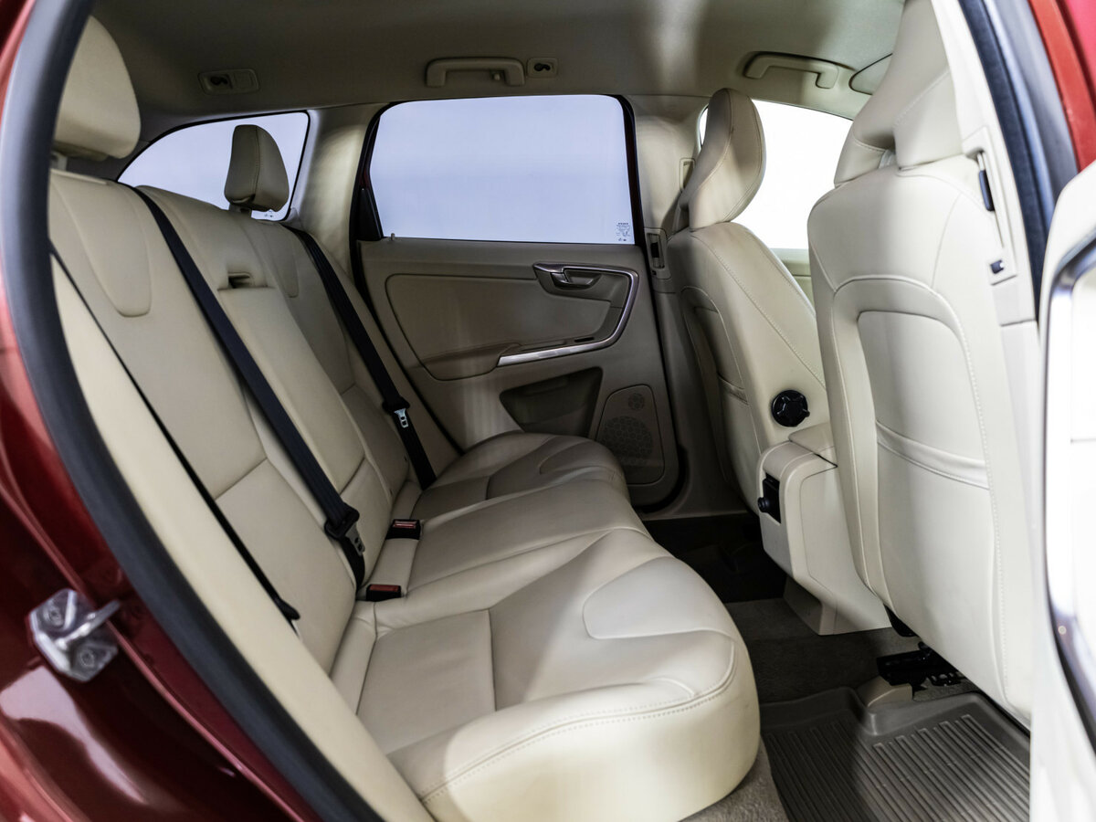 Volvo XC60 I Рестайлинг, 2014 - Фото №13