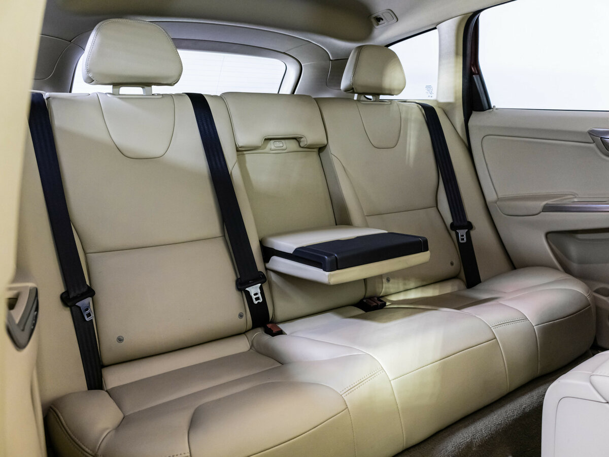 Volvo XC60 I Рестайлинг, 2014 - Фото №15