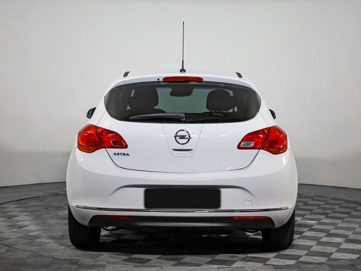 Opel Astra J Рестайлинг, 2014 - Фото №4