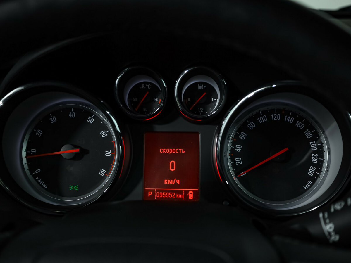 Opel Astra J Рестайлинг, 2014 - Фото №9