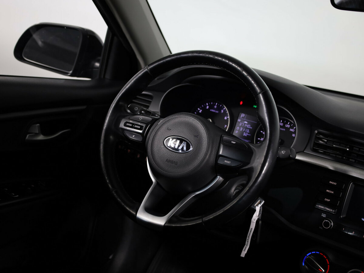 Kia Rio IV, 2017 - Фото №9