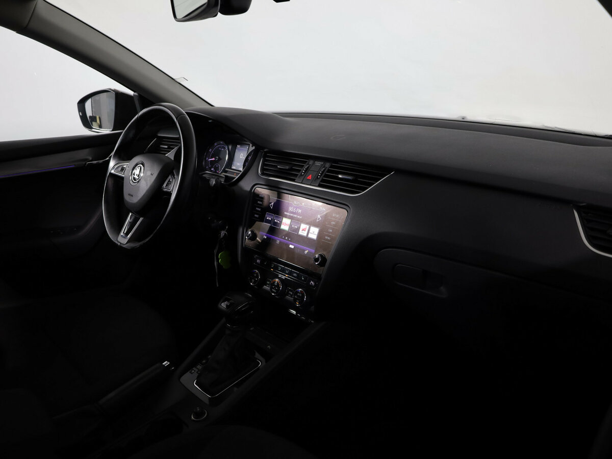 Skoda Octavia III (A7) Рестайлинг, 2017 - Фото №8