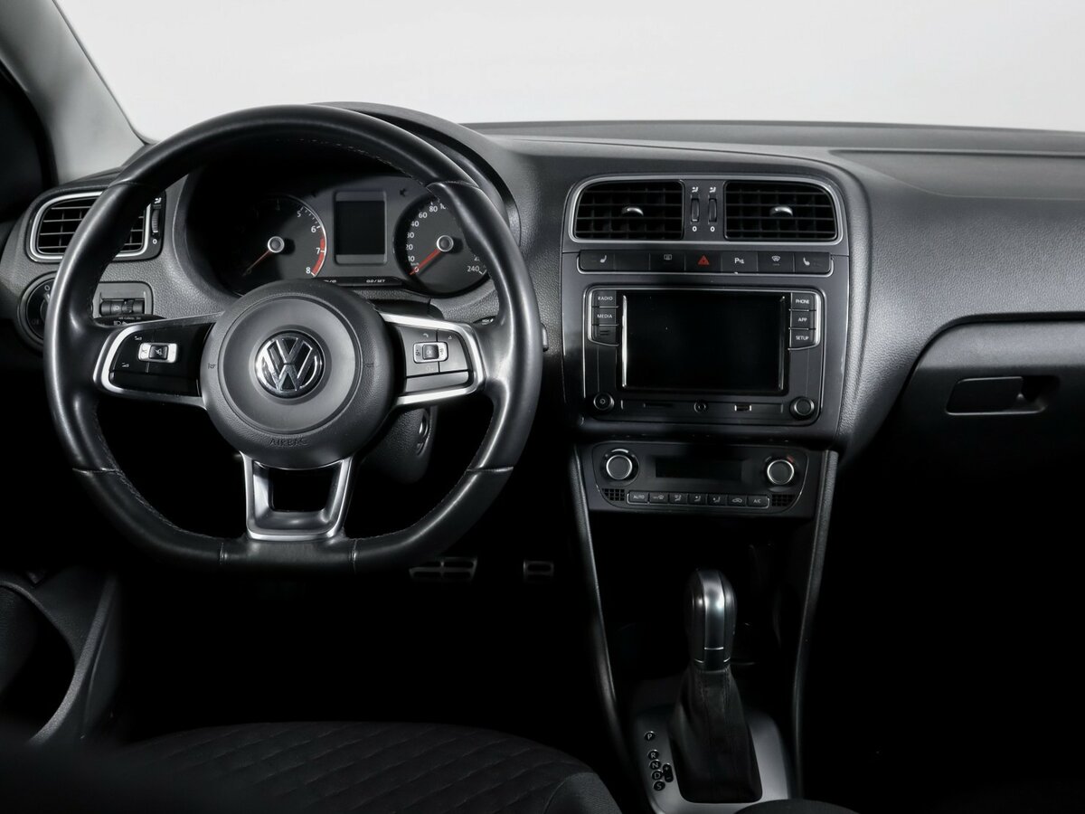 Volkswagen Polo V Рестайлинг, 2018 - Фото №9