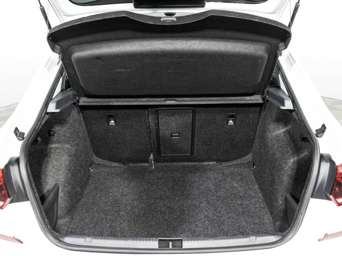 Volkswagen Polo VI, 2020 - Фото №13