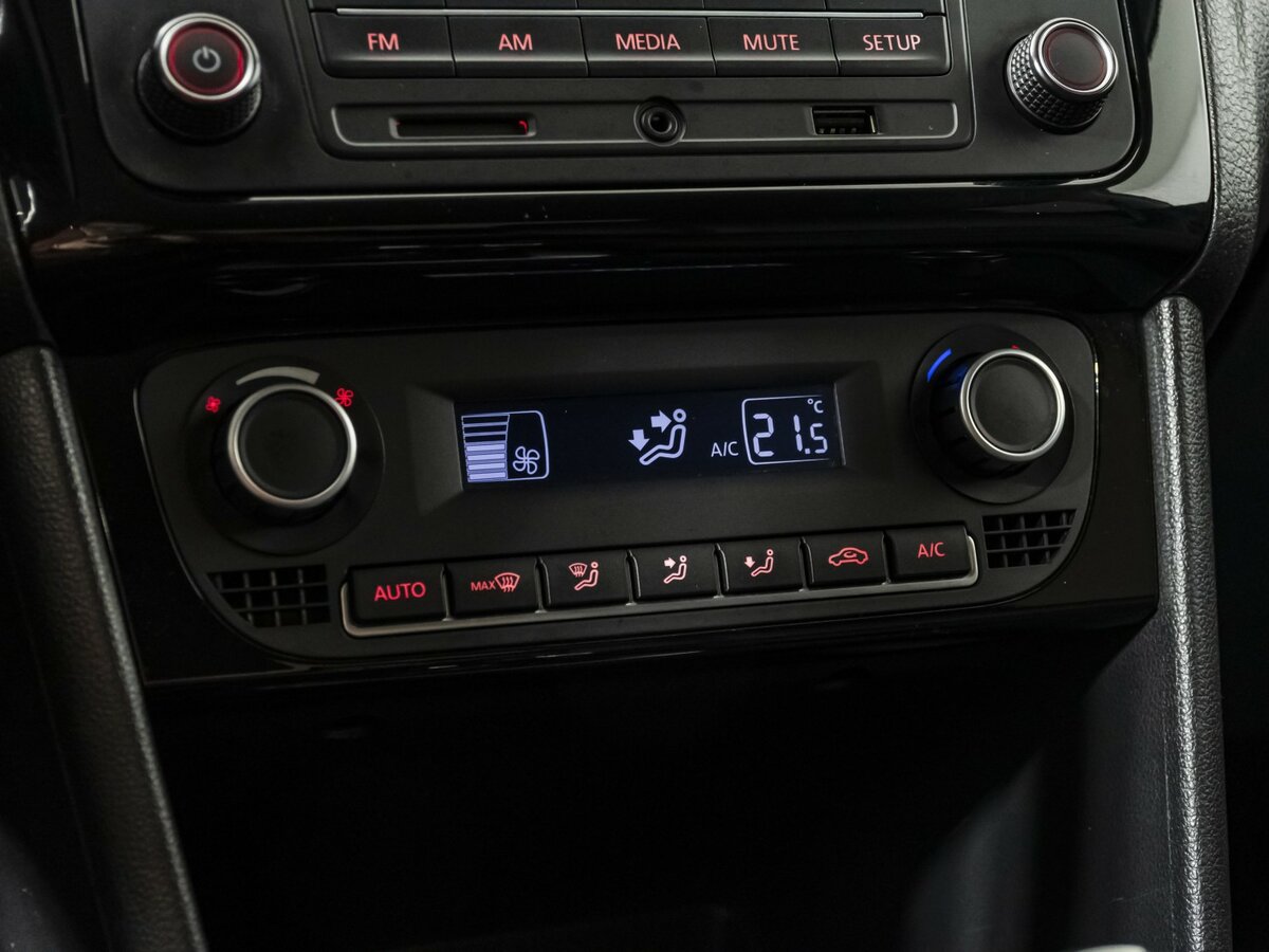 Volkswagen Polo V Рестайлинг, 2018 - Фото №12