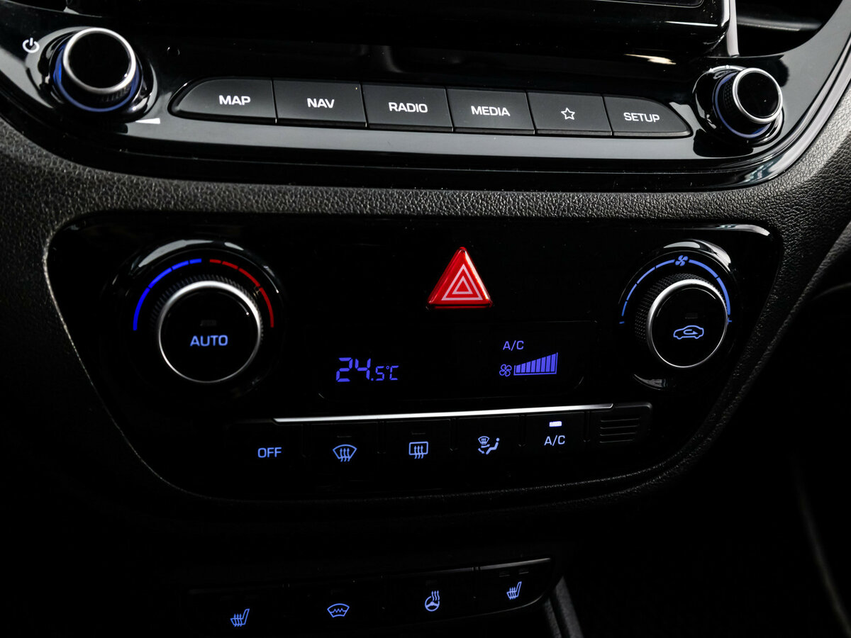 Hyundai Solaris II Рестайлинг, 2021 - Фото №11