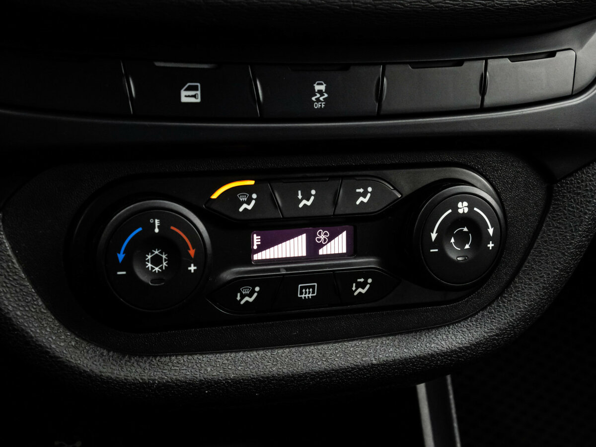 Lada (ВАЗ) Vesta I, 2017 - Фото №9