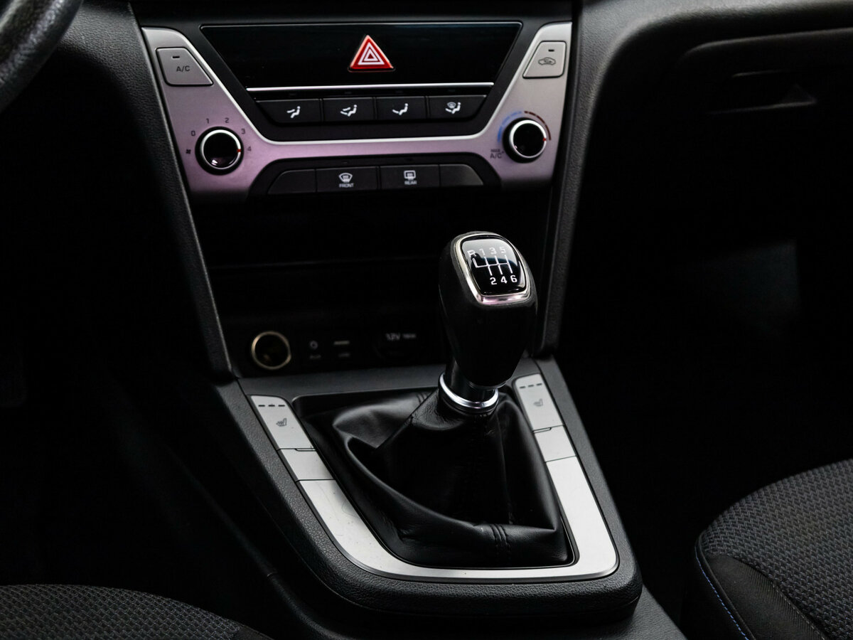 Hyundai Elantra VI (AD), 2016 - Фото №9