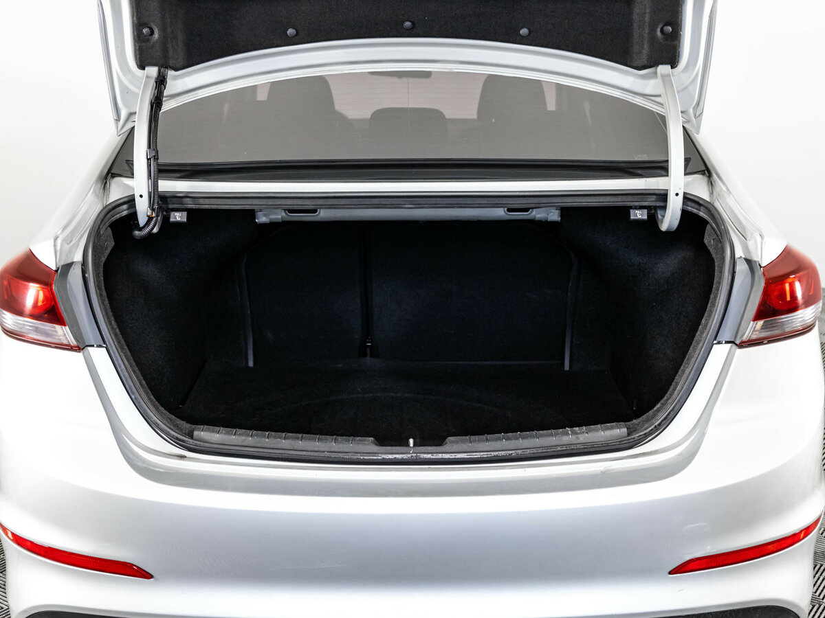 Hyundai Elantra VI (AD), 2016 - Фото №13