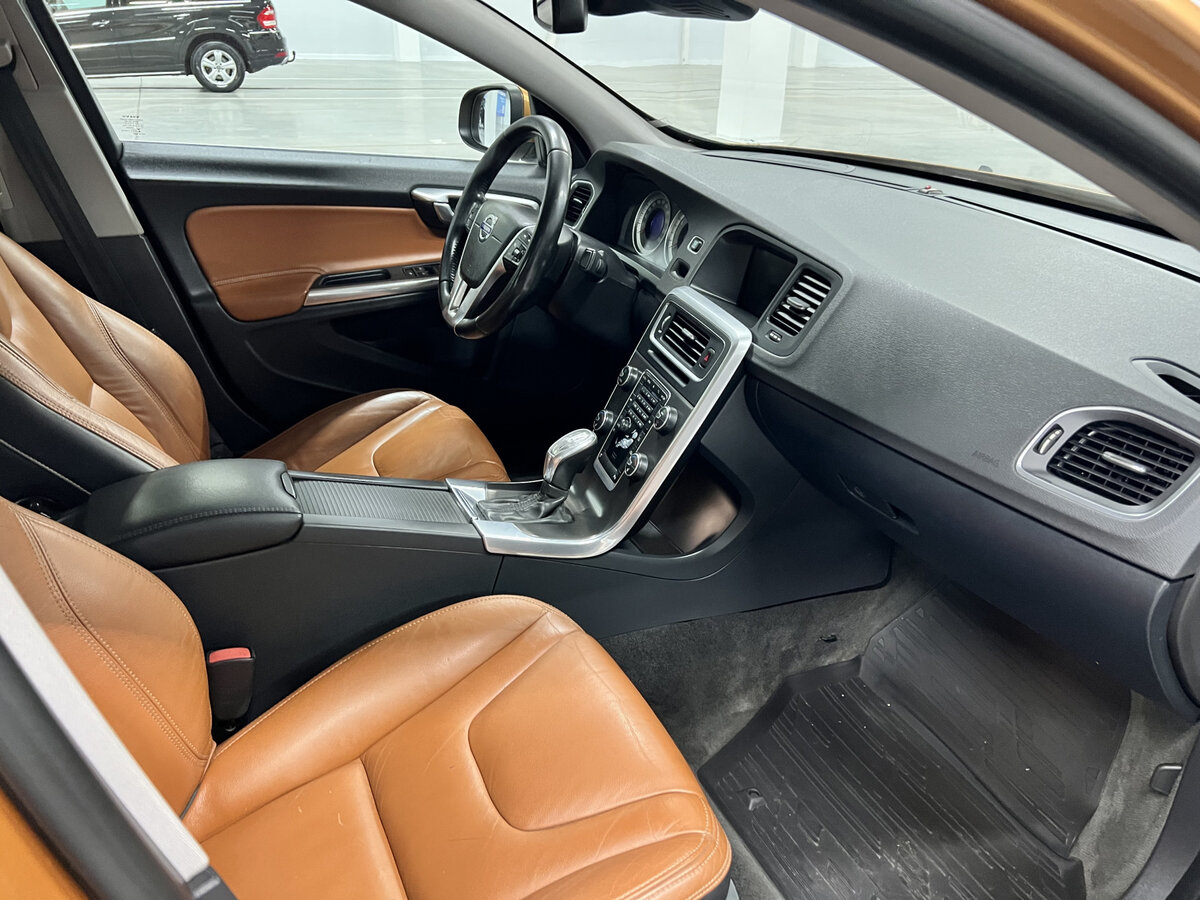 Volvo S60 II, 2012 - Фото №10