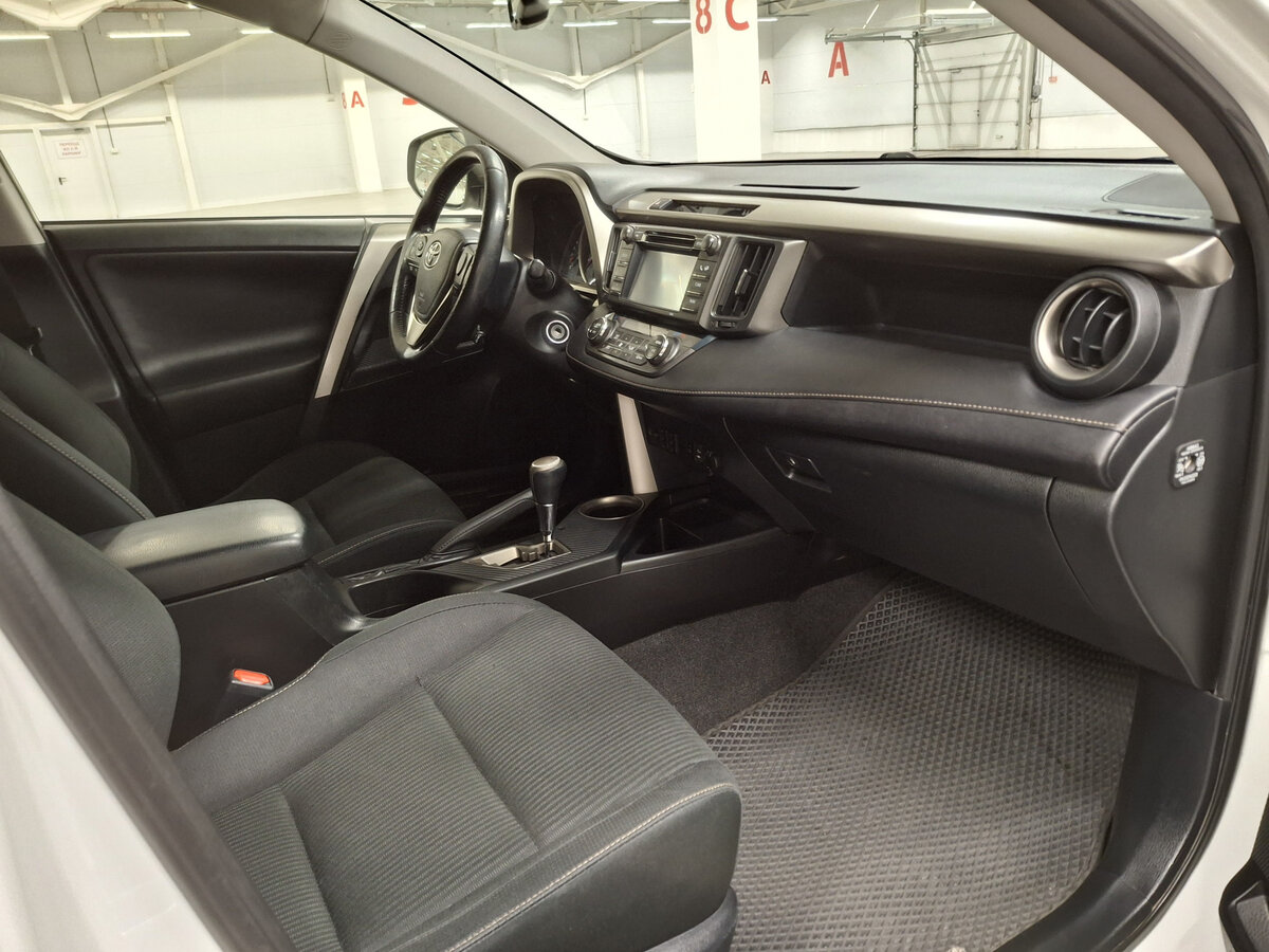 Toyota RAV4 IV (XA40), 2014 - Фото №10