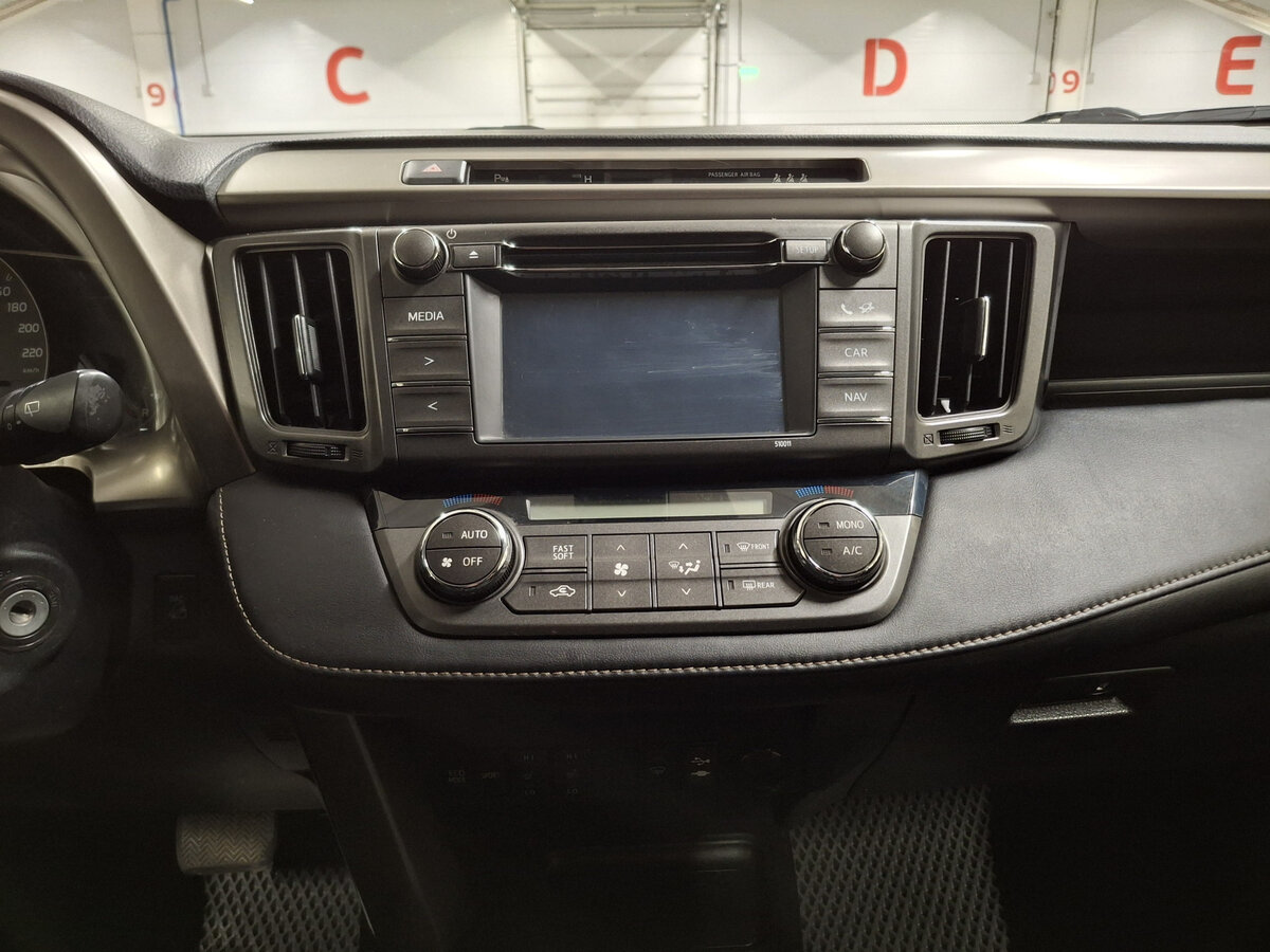 Toyota RAV4 IV (XA40), 2014 - Фото №14