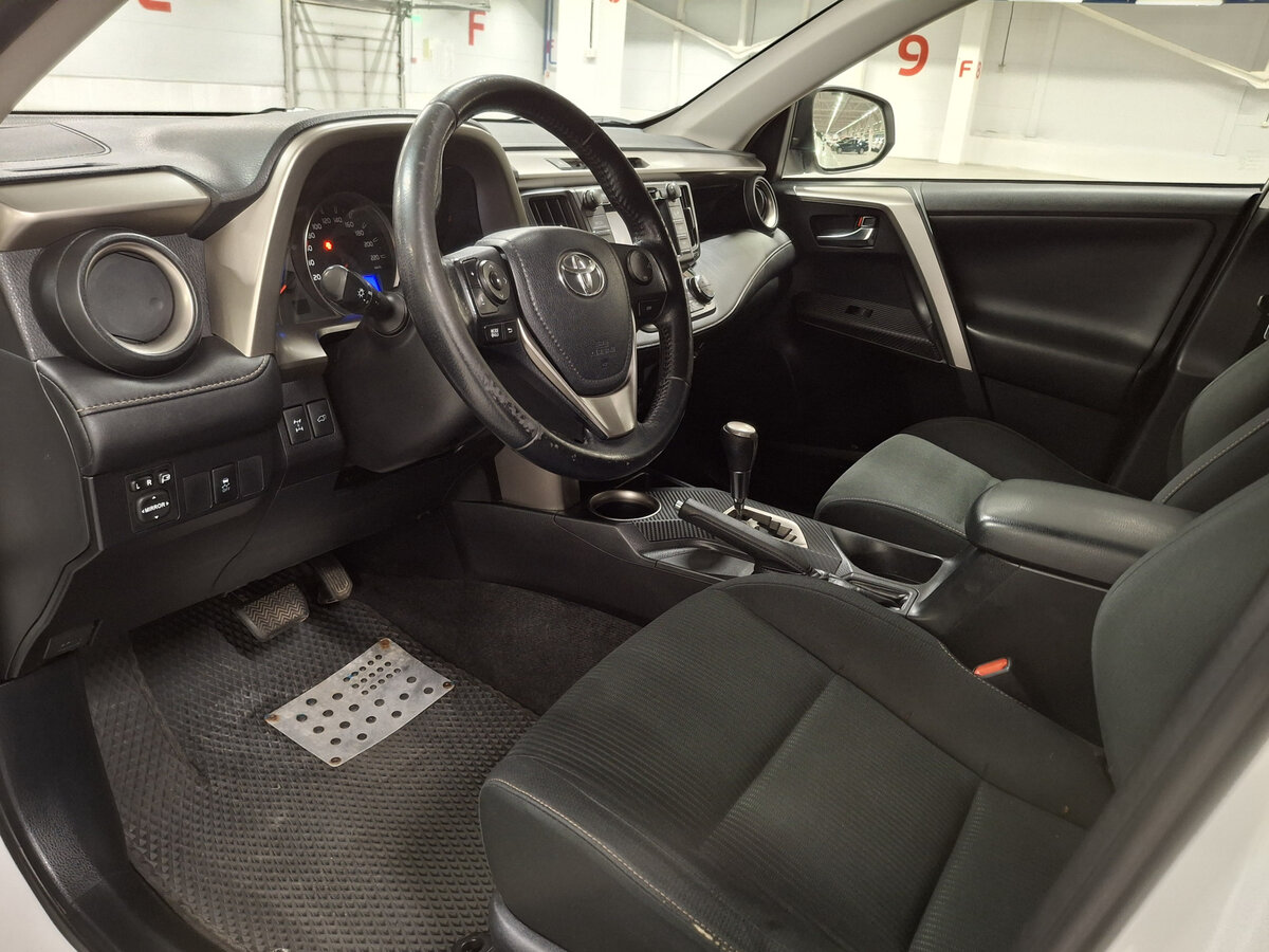Toyota RAV4 IV (XA40), 2014 - Фото №15