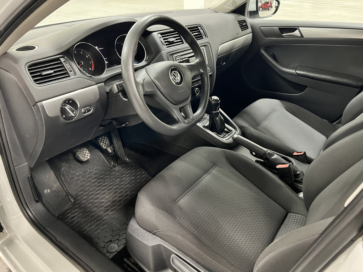 Volkswagen Jetta VI Рестайлинг, 2016 - Фото №15