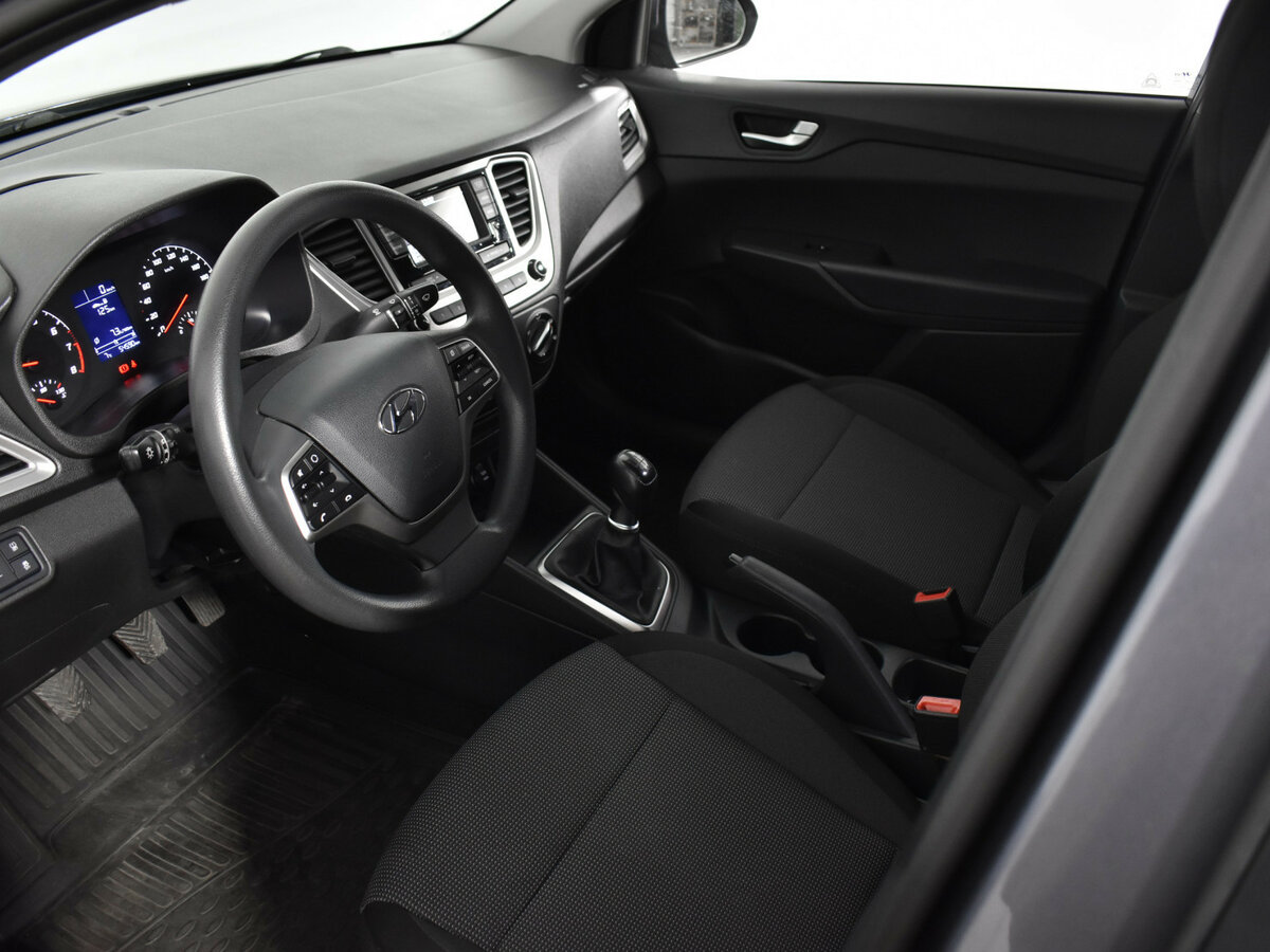 Hyundai Solaris II Рестайлинг, 2021 - Фото №8