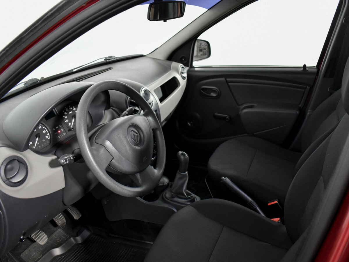 Renault Logan I Рестайлинг, 2013 - Фото №8