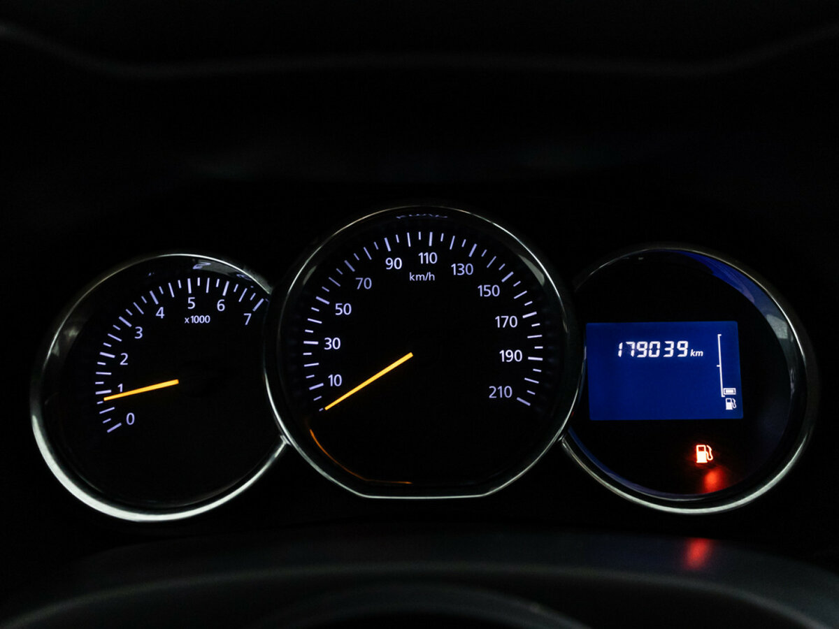 Renault Duster I Рестайлинг, 2017 - Фото №11