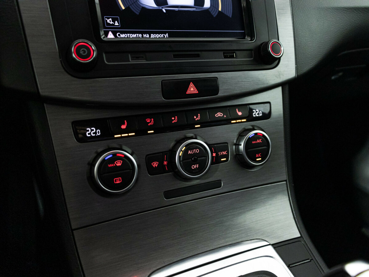 Volkswagen Passat B7, 2012 - Фото №13