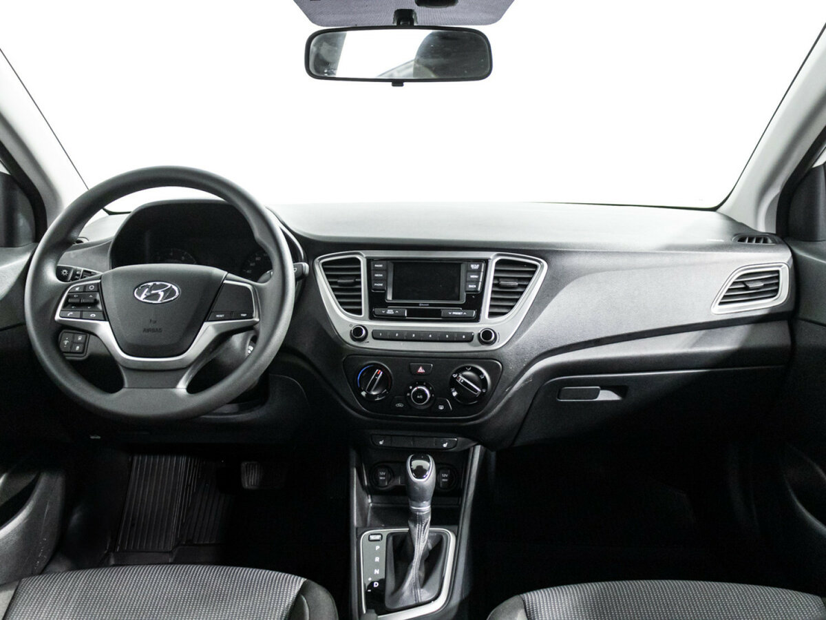 Hyundai Solaris II Рестайлинг, 2022 - Фото №10
