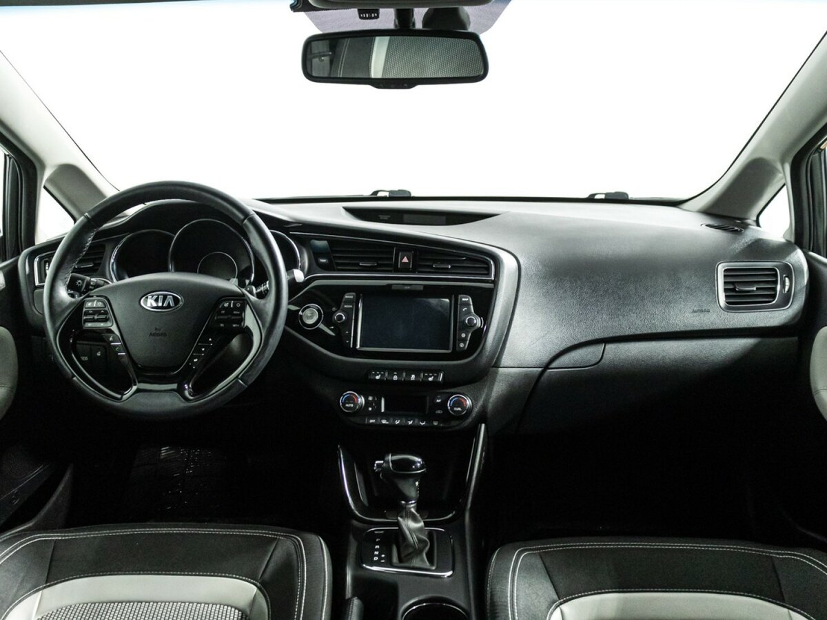 Kia Ceed II Рестайлинг, 2017 - Фото №11