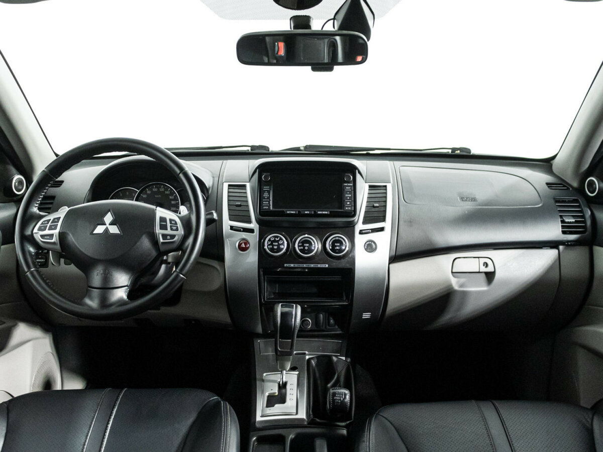 Mitsubishi Pajero Sport II, 2013 - Фото №10