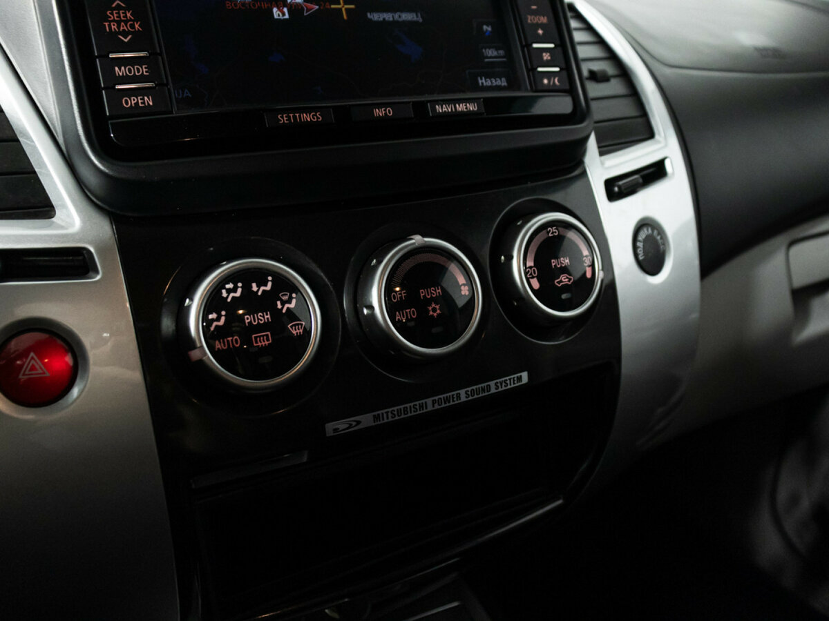 Mitsubishi Pajero Sport II, 2013 - Фото №13