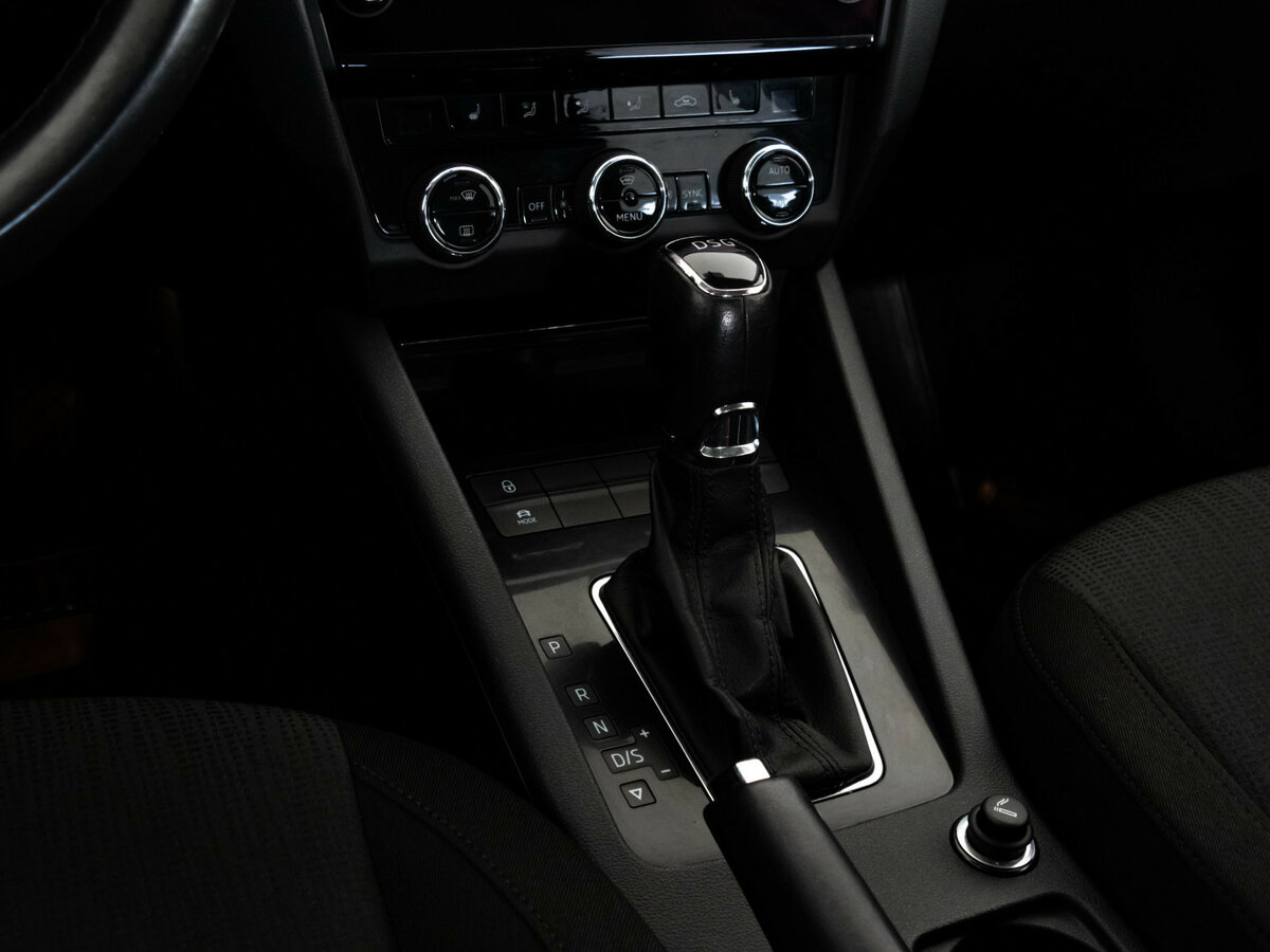 Skoda Octavia III (A7) Рестайлинг, 2017 - Фото №9