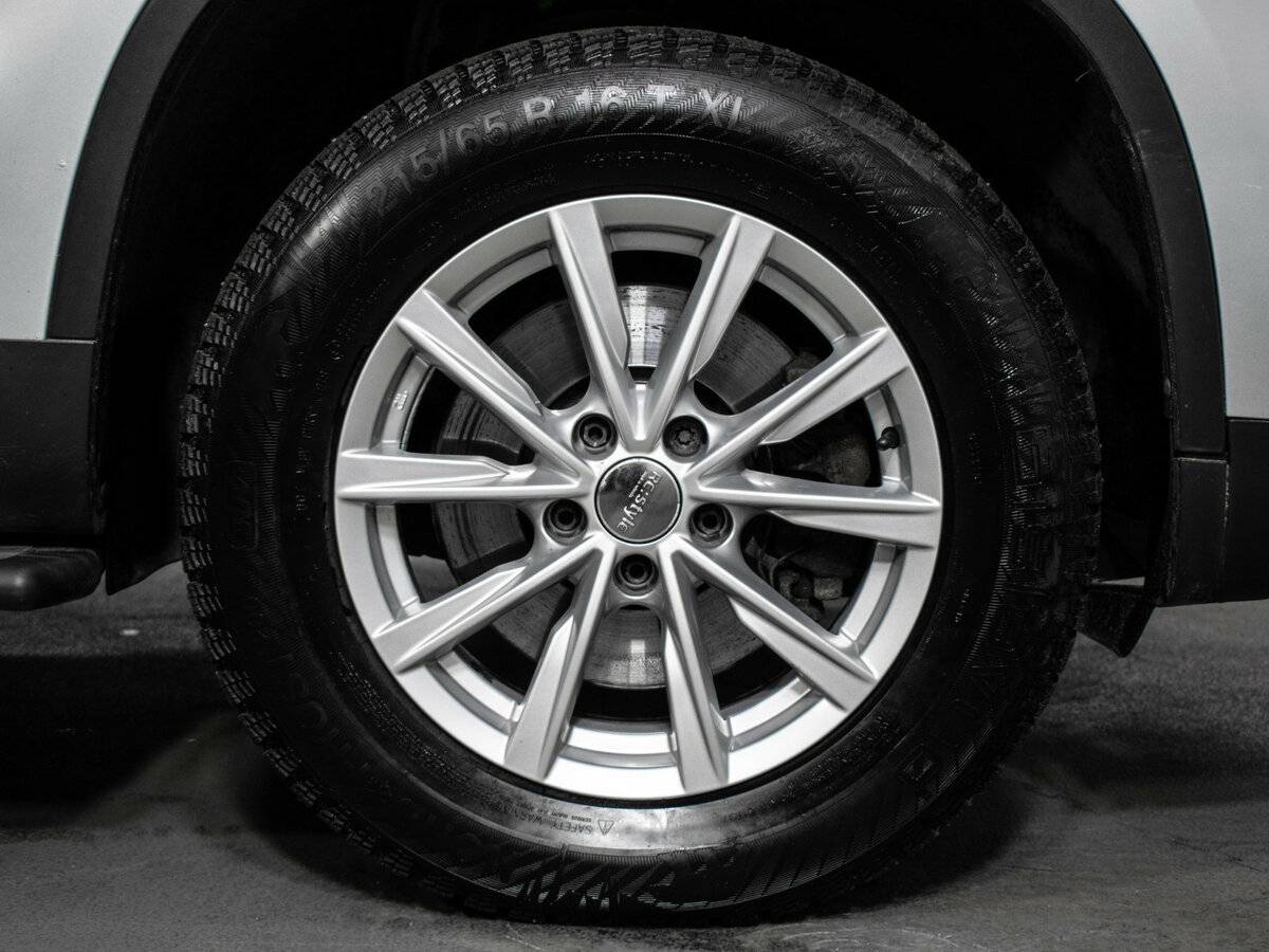 Volkswagen Tiguan I Рестайлинг, 2013 - Фото №15