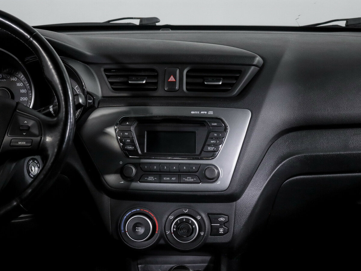 Kia Rio III, 2014 - Фото №10