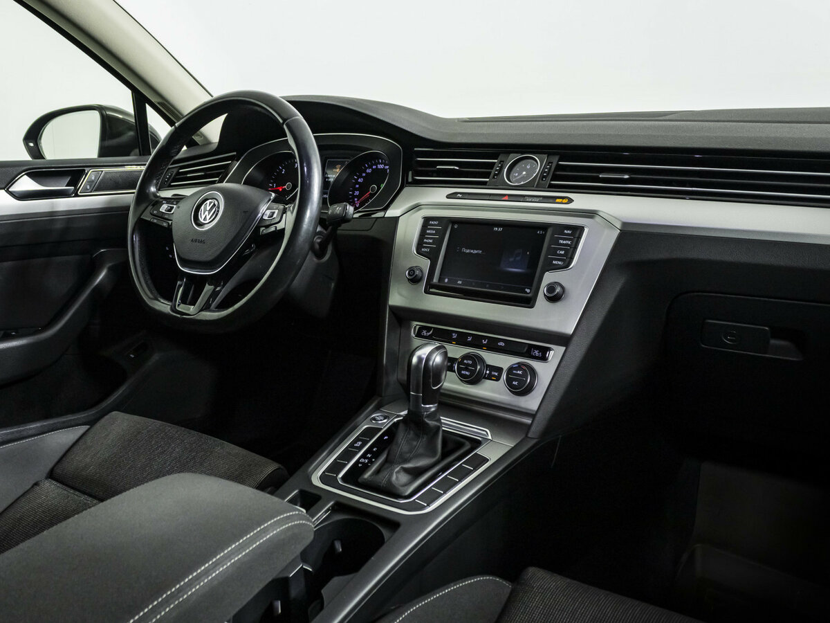 Volkswagen Passat B8, 2017 - Фото №6