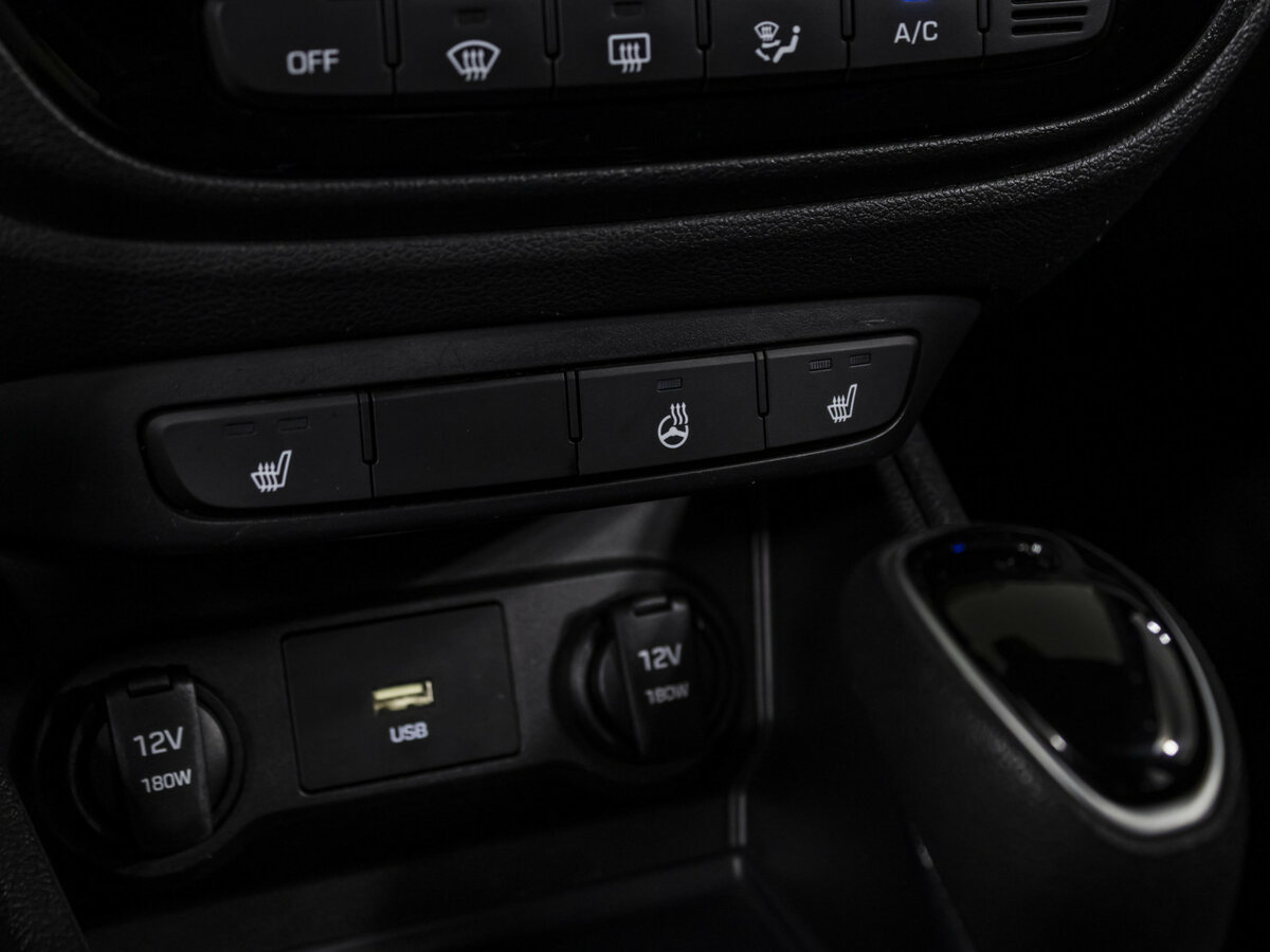 Hyundai Solaris II Рестайлинг, 2020 - Фото №16