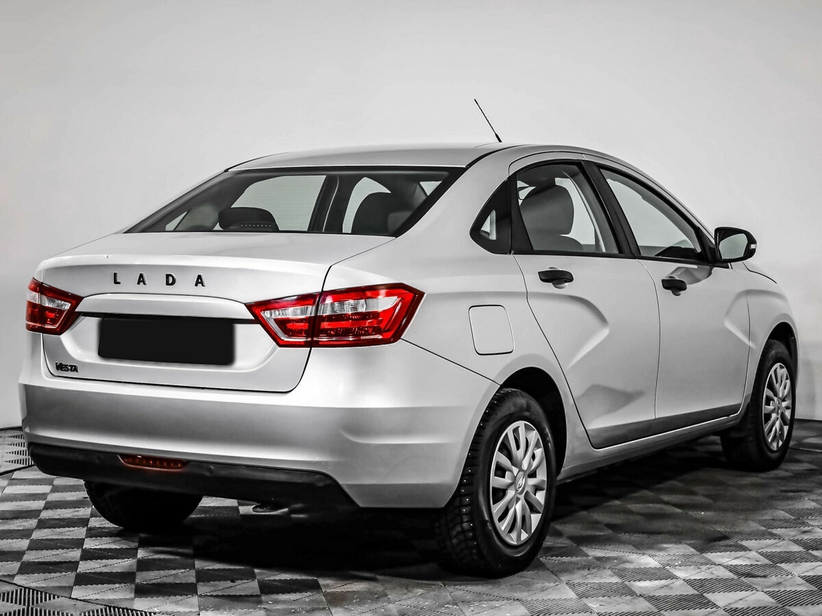 Lada (ВАЗ) Vesta I, 2018 - Фото №3