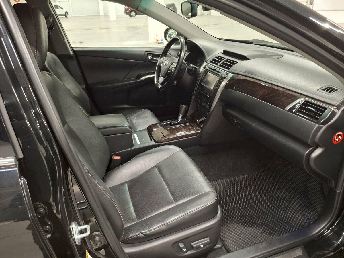 Toyota Camry VII (XV50) Рестайлинг, 2015 - Фото №9