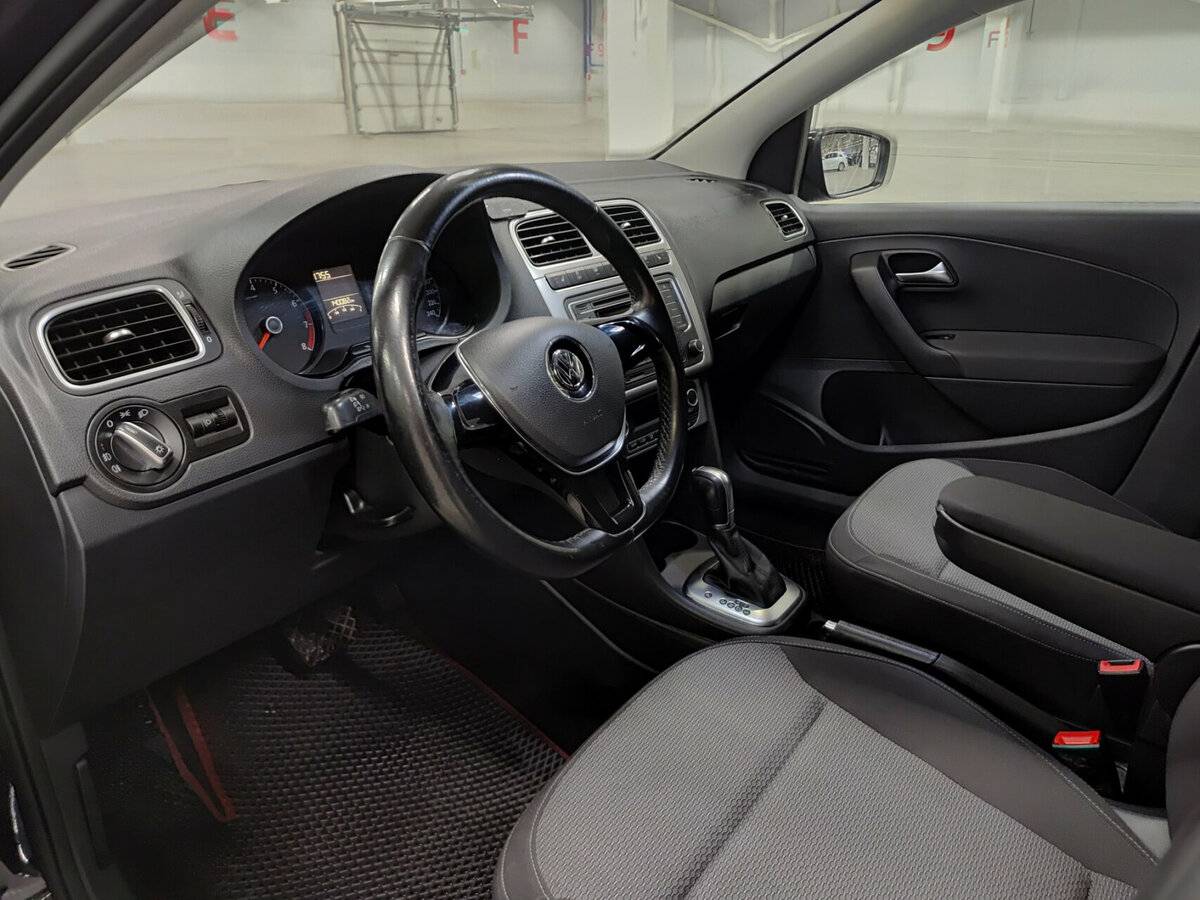 Volkswagen Polo V Рестайлинг, 2016 - Фото №14