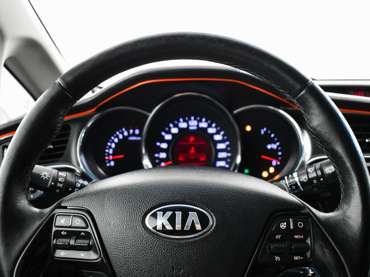 Kia Ceed II Рестайлинг, 2016 - Фото №13