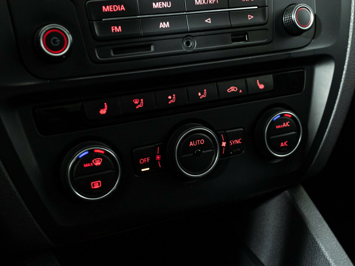 Volkswagen Jetta VI Рестайлинг, 2016 - Фото №14