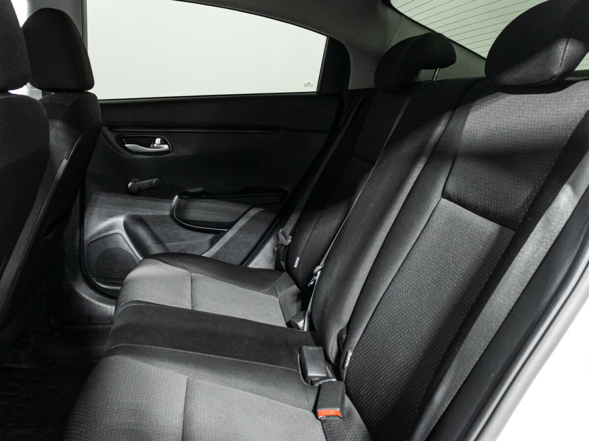 Kia Rio IV Рестайлинг, 2021 - Фото №9