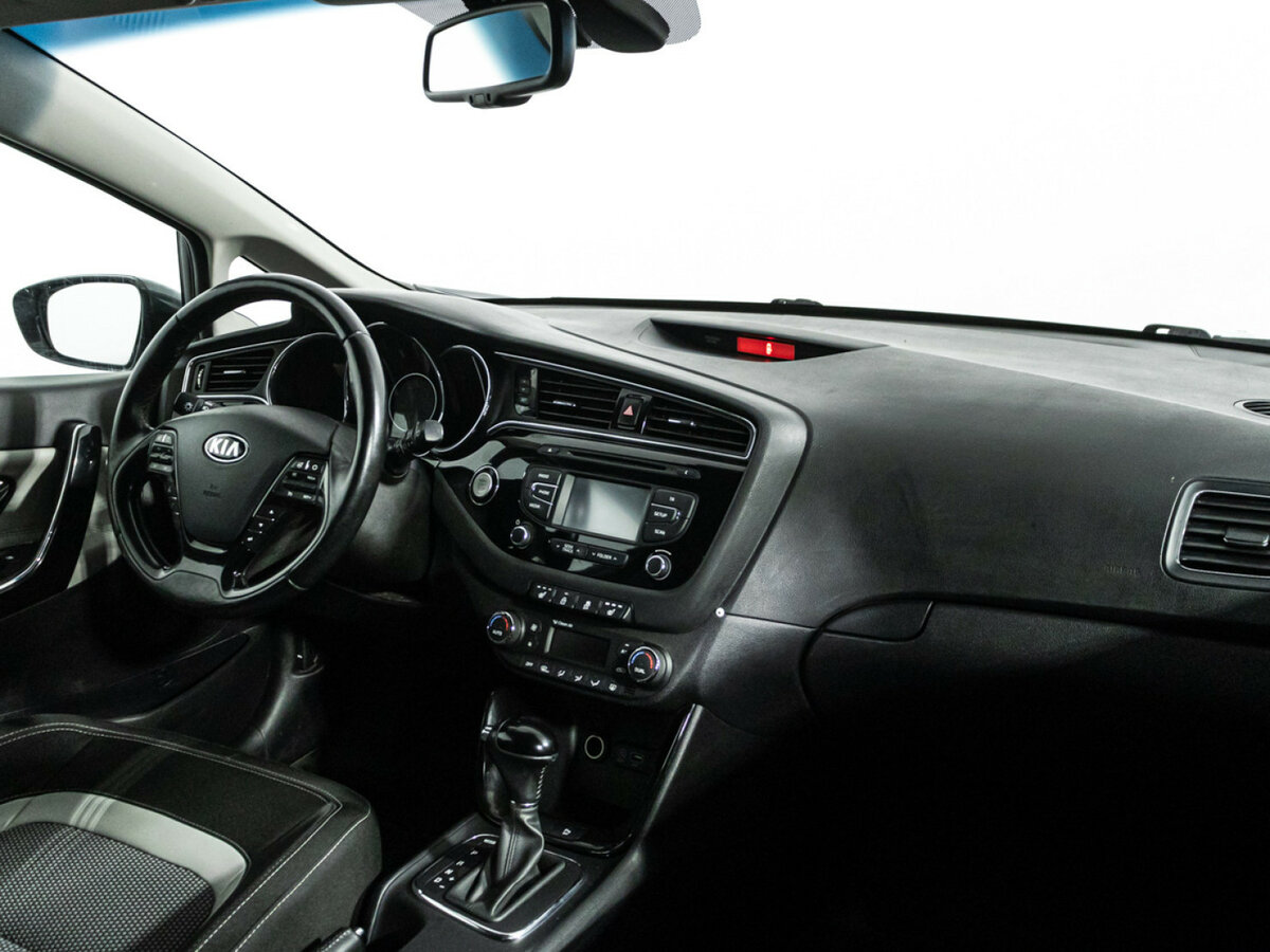 Kia Ceed II Рестайлинг, 2015 - Фото №8
