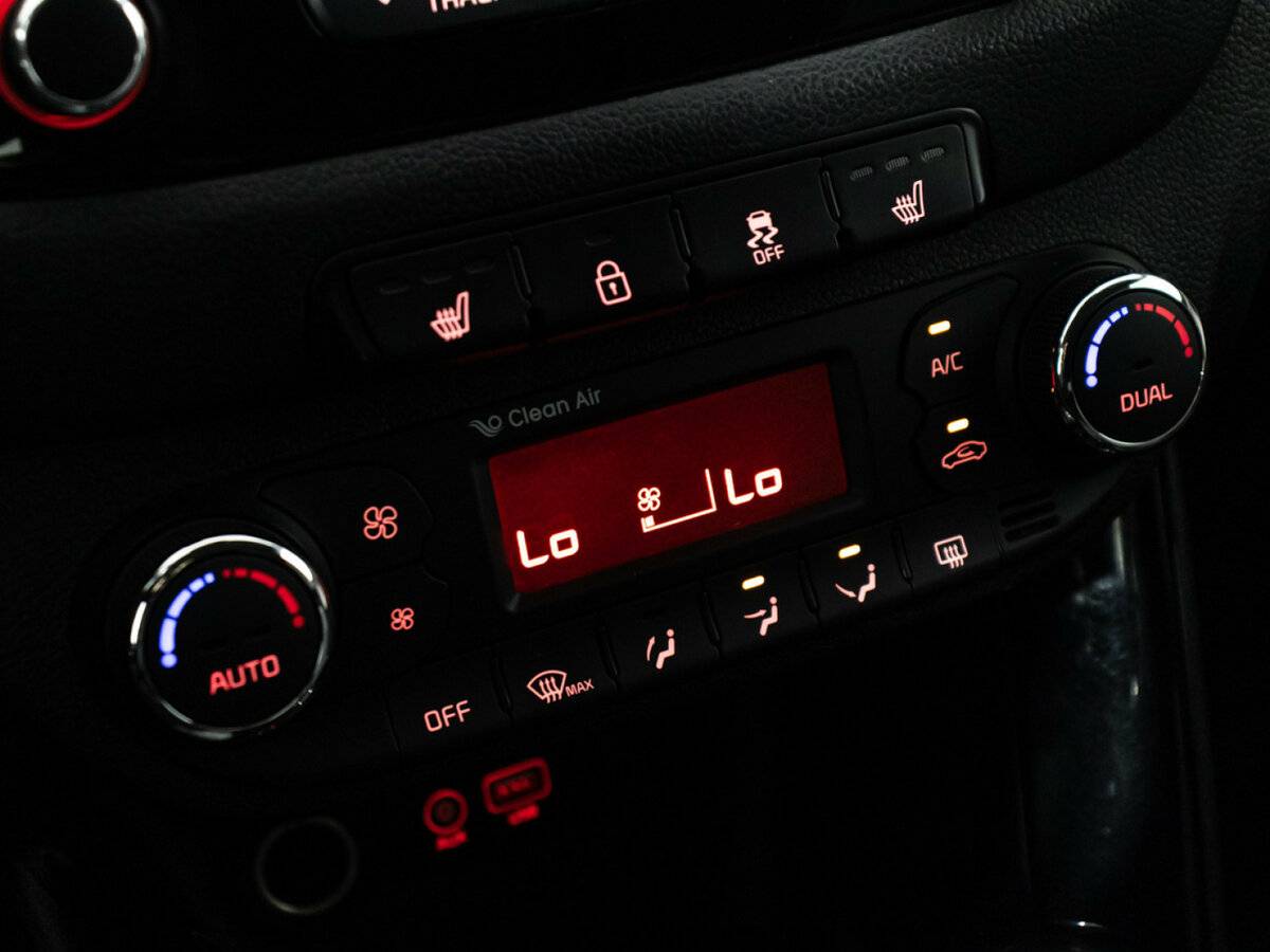 Kia Ceed II Рестайлинг, 2015 - Фото №14