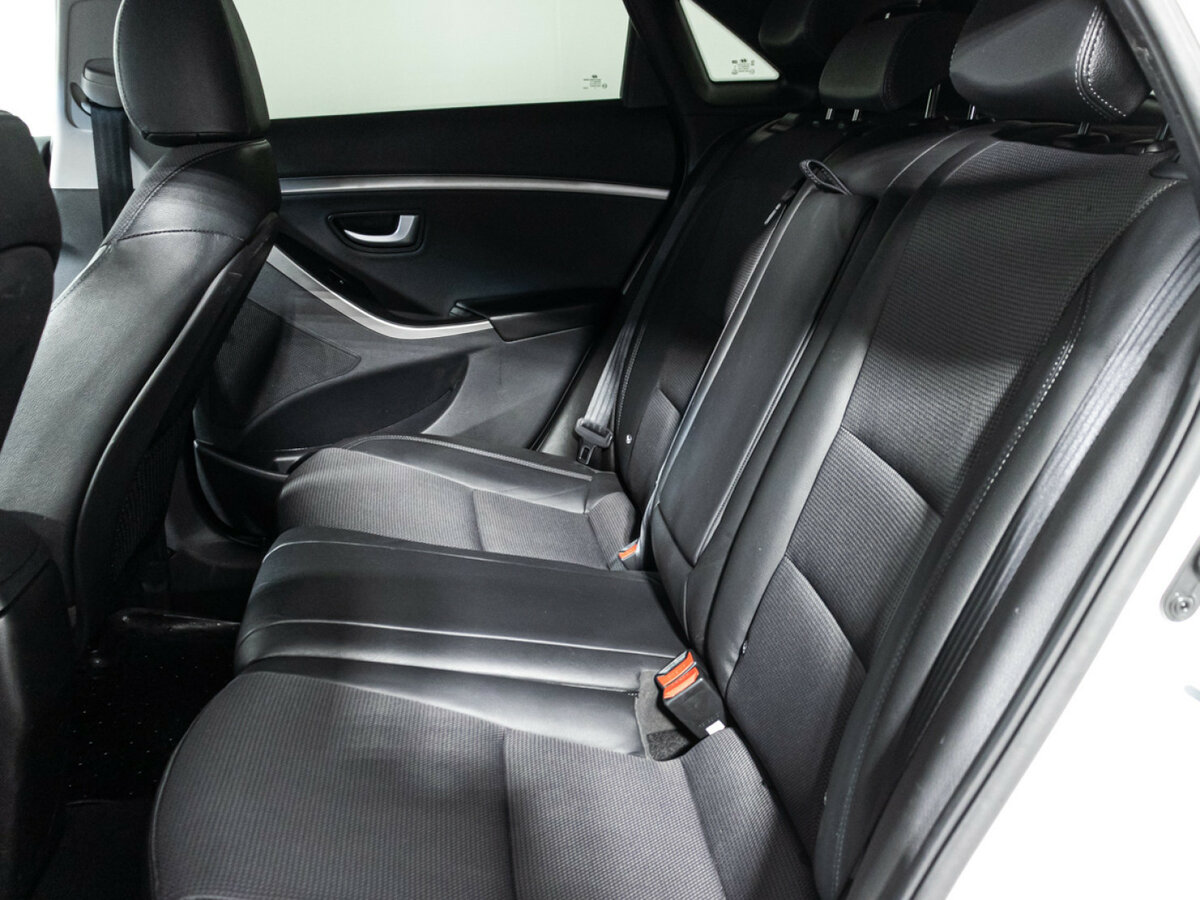 Hyundai i30 II Рестайлинг, 2015 - Фото №9