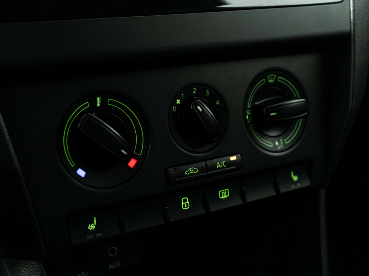 Skoda Rapid I, 2015 - Фото №14