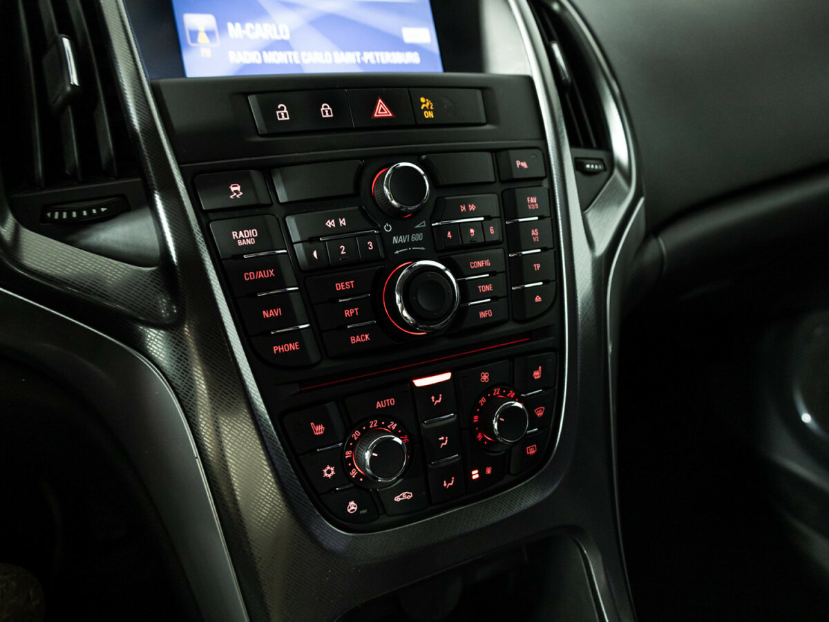 Opel Astra J, 2012 - Фото №16