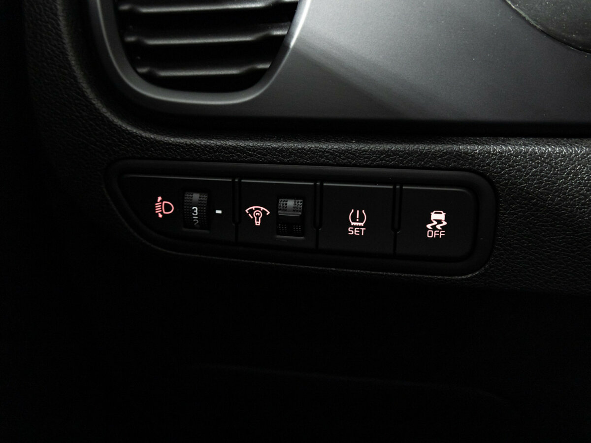 Kia Rio X IV Рестайлинг, 2020 - Фото №16