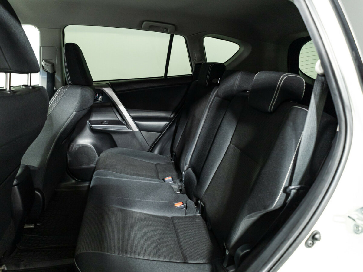 Toyota RAV4 IV (XA40) Рестайлинг, 2016 - Фото №7